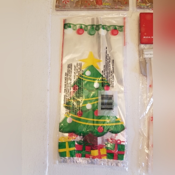 Lot of 4 Sealed Christmas Cookie Tray Bags Bakery Bags Cello Bags with Ties - Picture 7 of 8